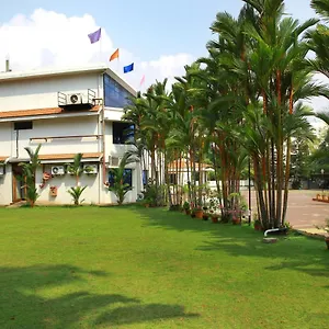 https://krishna-holiday-village.kerala-hotels.net